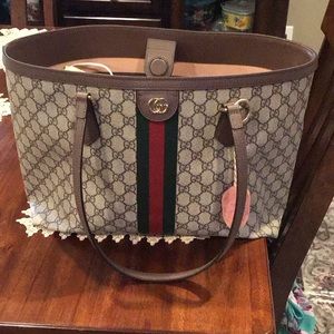 This bag is for trade with MB don’t purchase